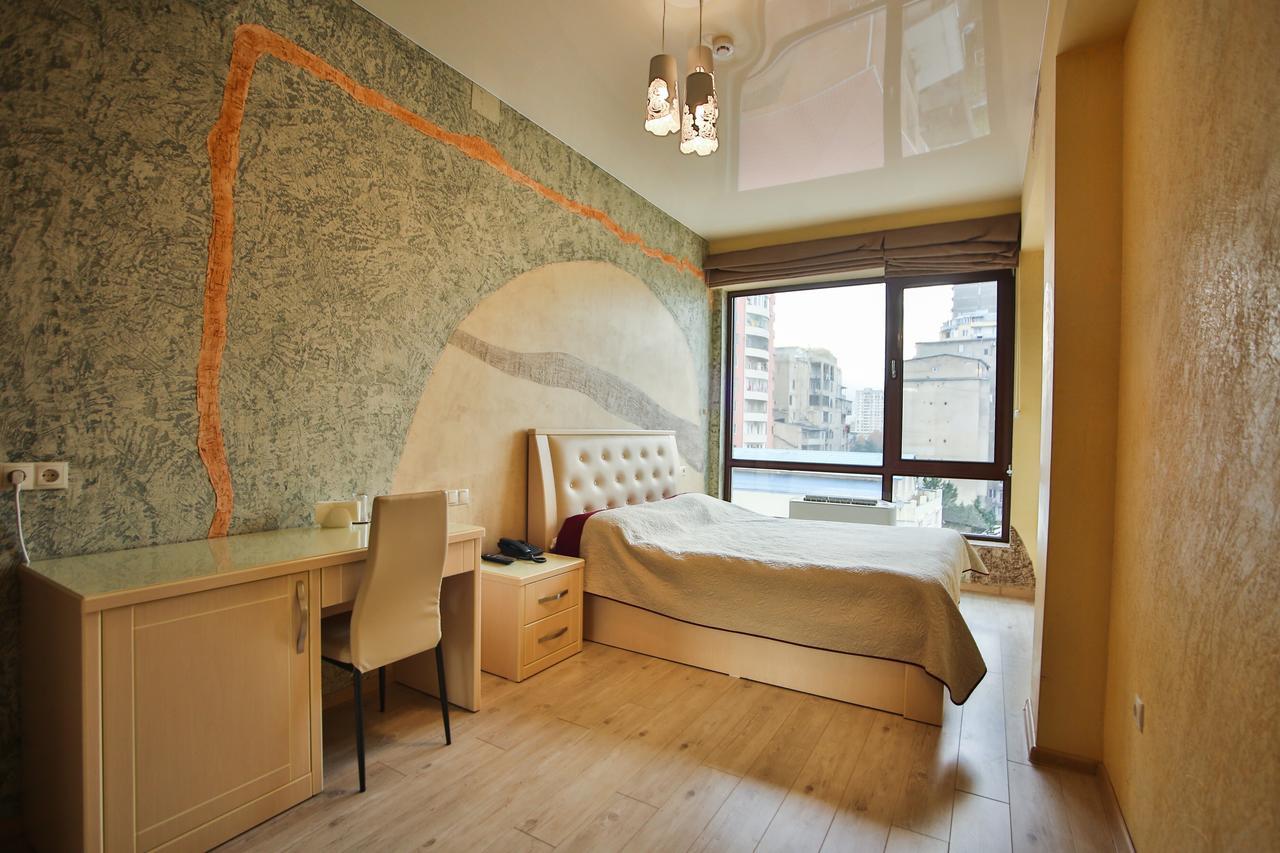 Отель Wine Palace 4*